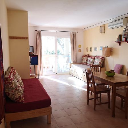 Casa Amarilla Appartement Es Pujols Buitenkant foto